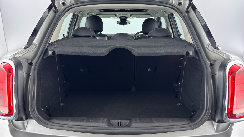 MINI Hatchback 1.5 Cooper Classic 5dr Auto Petrol Hatchback